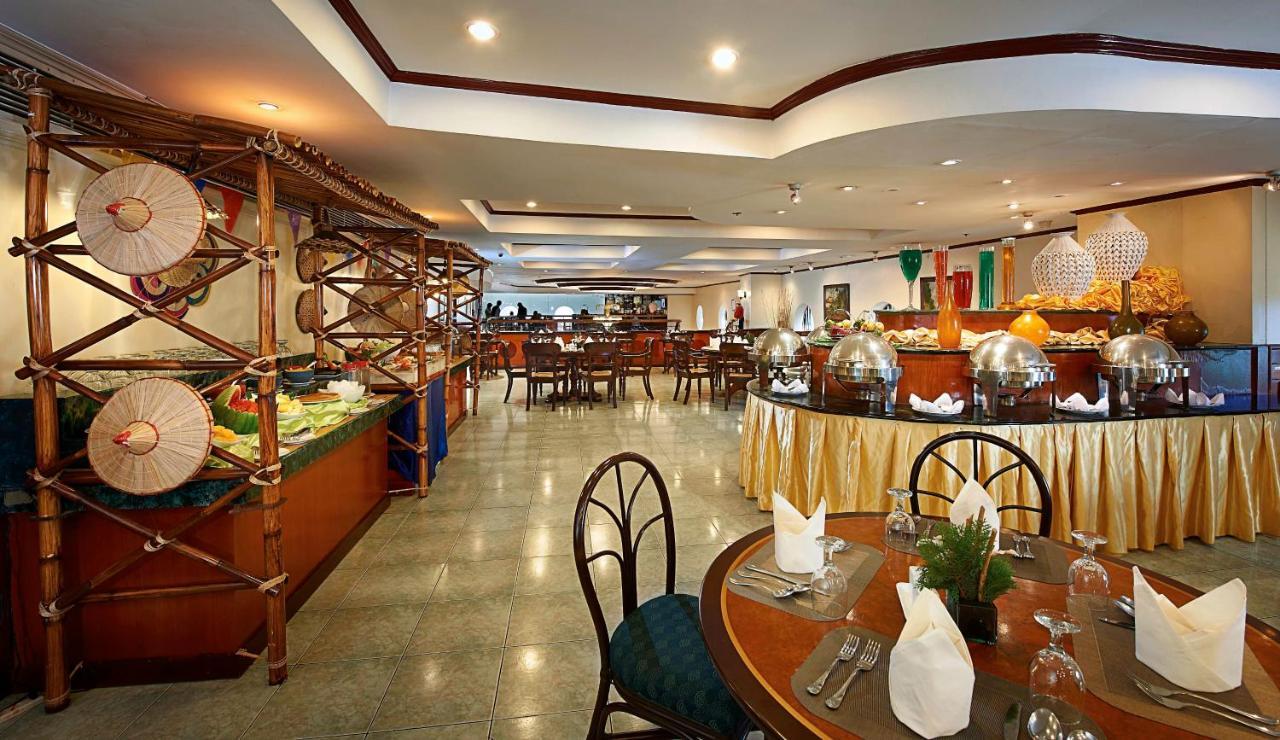 Berjaya Makati Hotel Makati City Exteriör bild