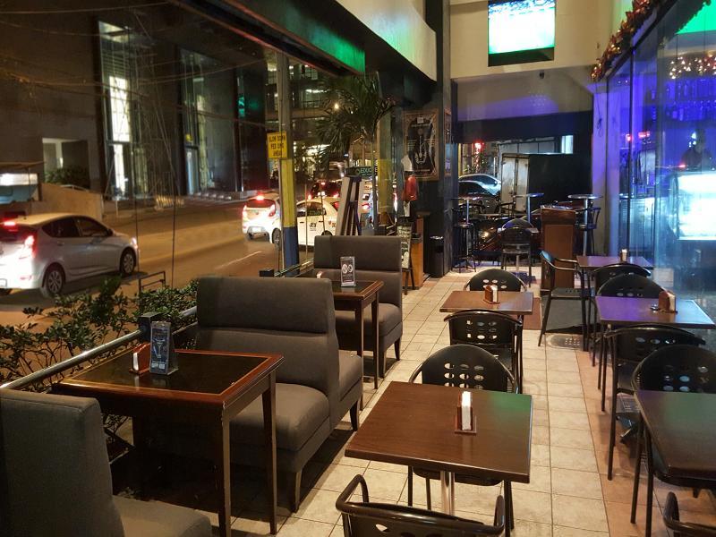 Berjaya Makati Hotel Makati City Exteriör bild