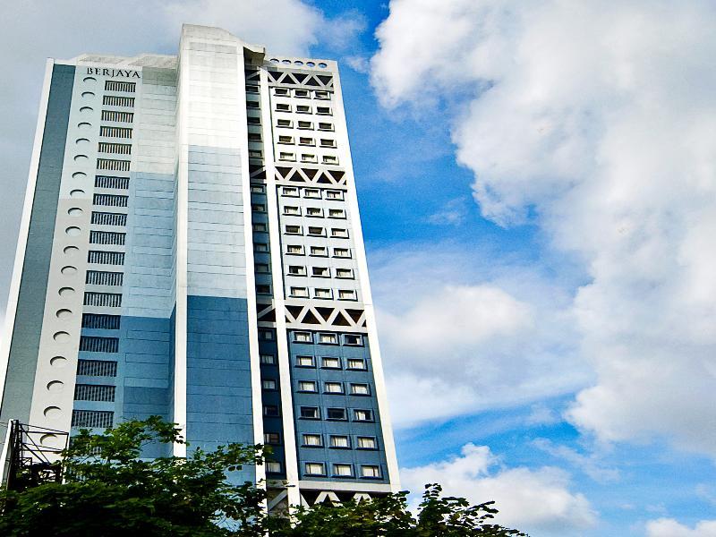 Berjaya Makati Hotel Makati City Exteriör bild
