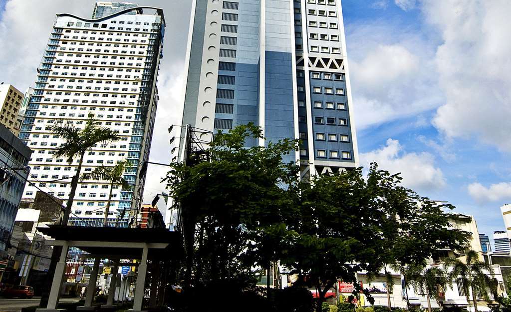 Berjaya Makati Hotel Makati City Exteriör bild