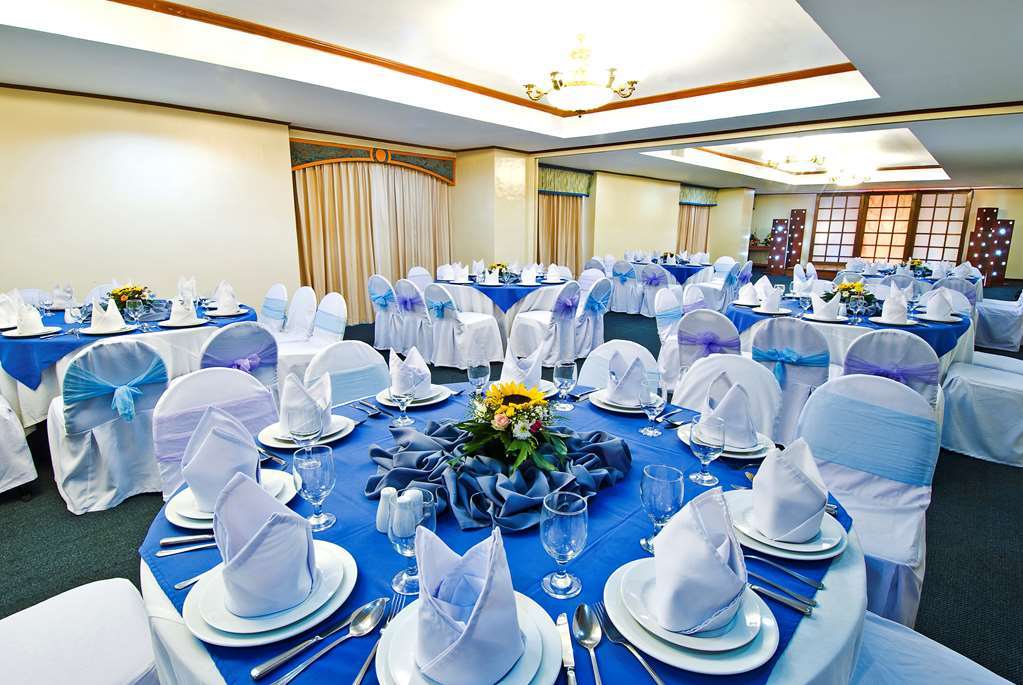 Berjaya Makati Hotel Makati City Exteriör bild
